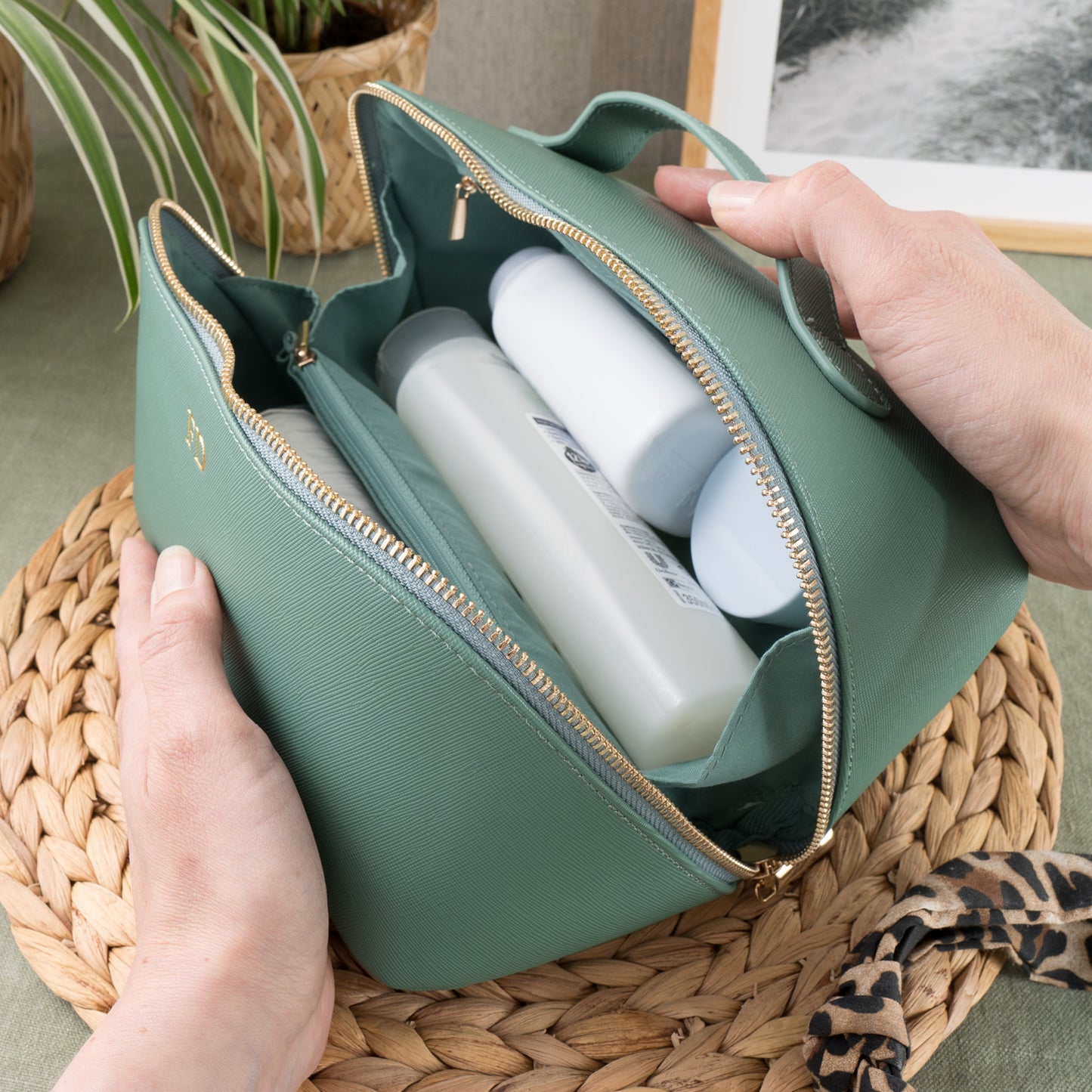 Boutique Open Flat Accessory Case