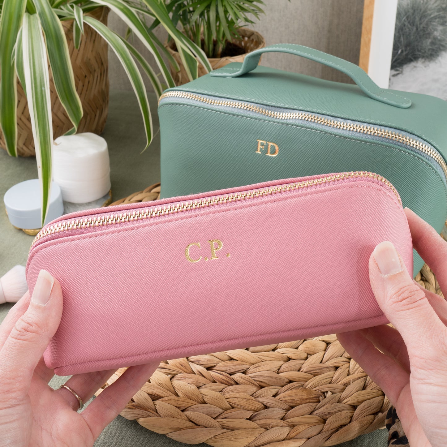 Boutique Open Flat Accessory Case